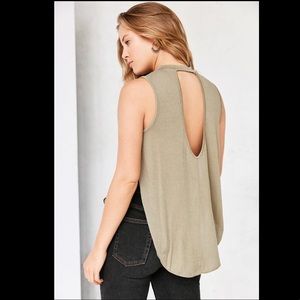 Silence and Noise Liam Cross Over Tank